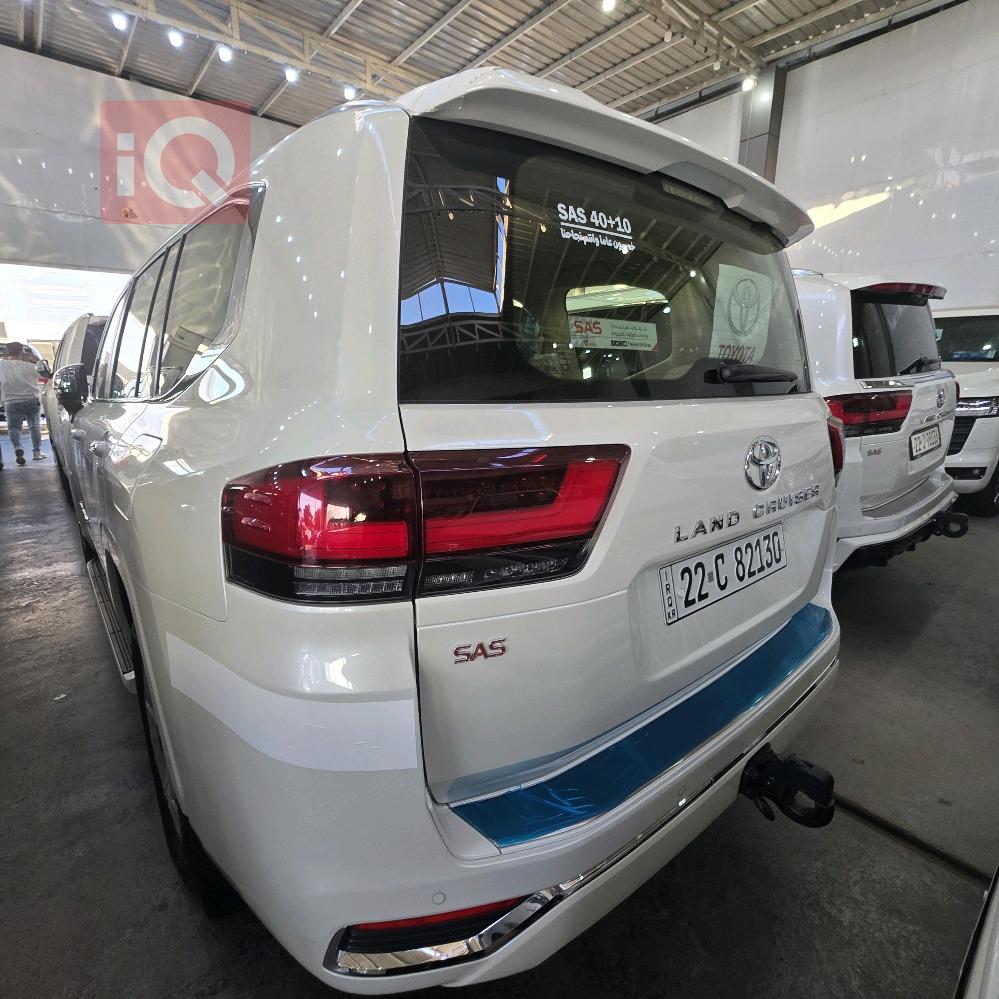 تويوتا لاندكروزر